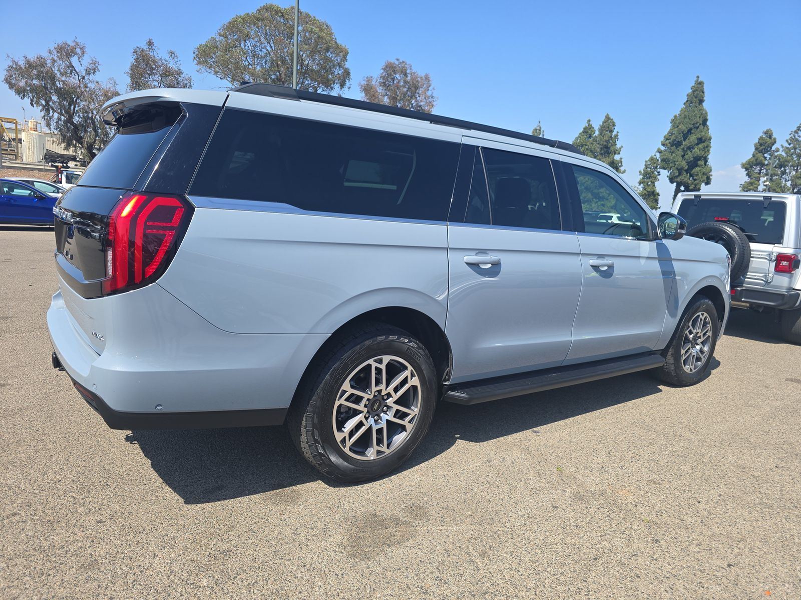 FORD EXPEDITION MAX - 5