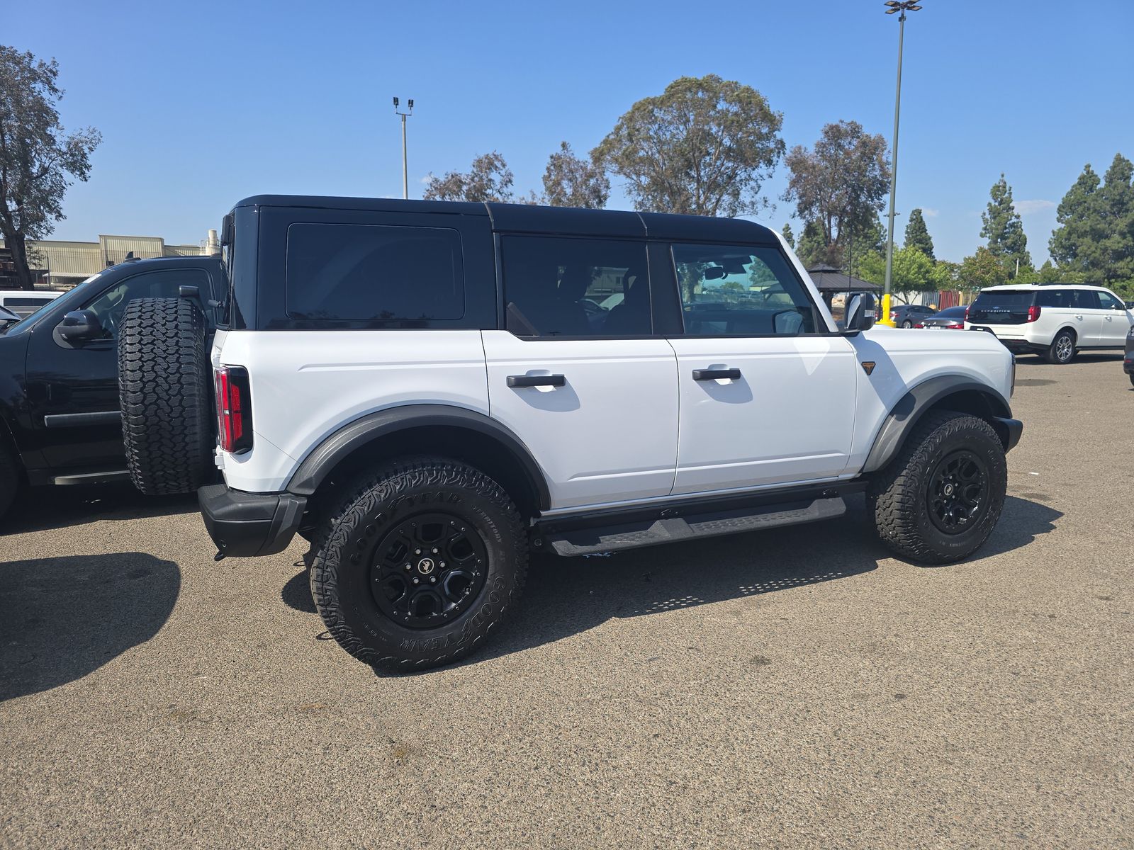 FORD BRONCO - 5