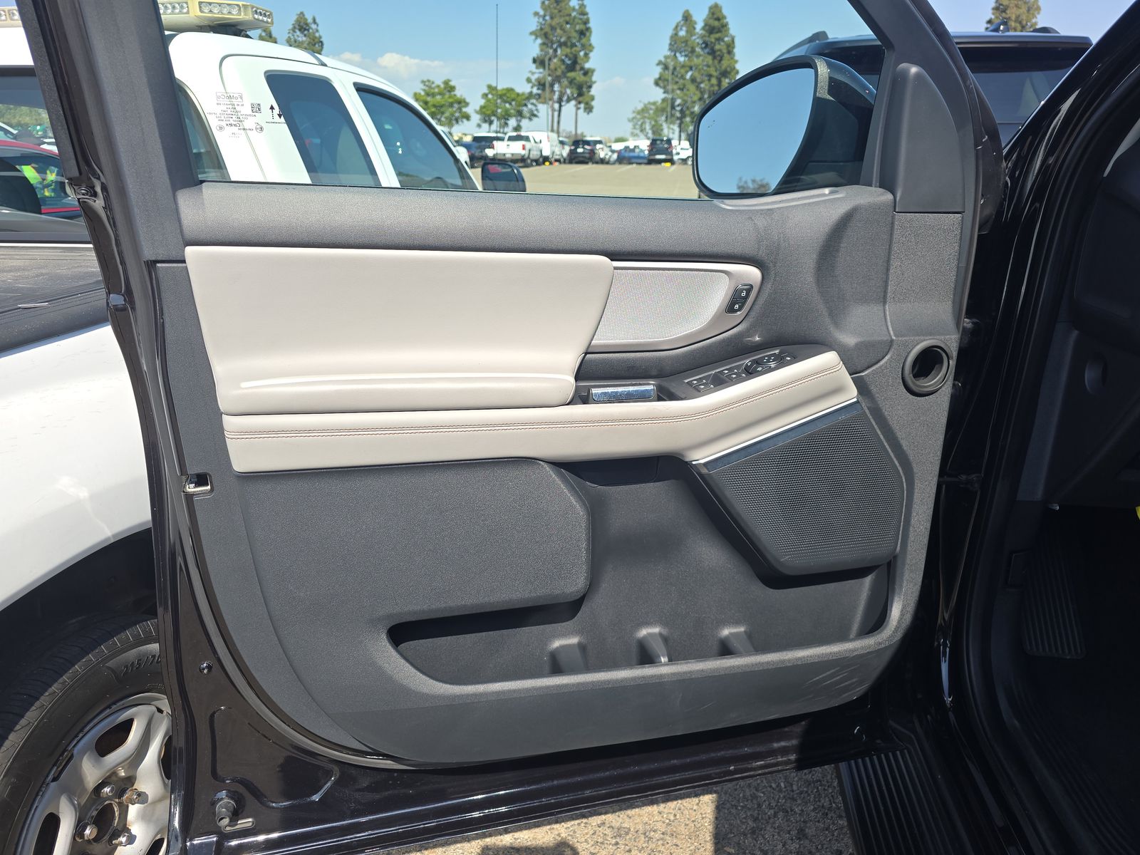 FORD EXPEDITION - 10