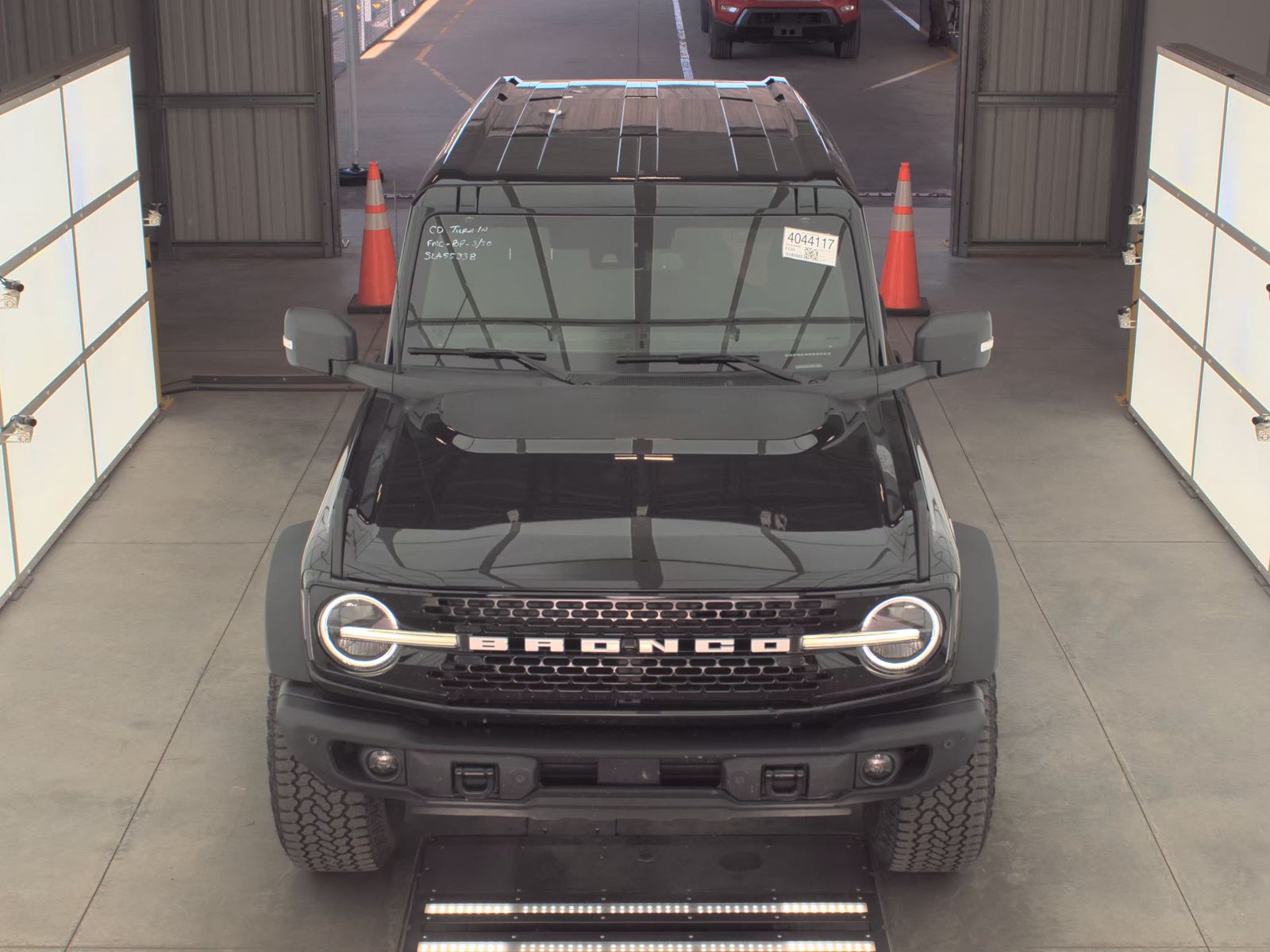 FORD BRONCO - 3