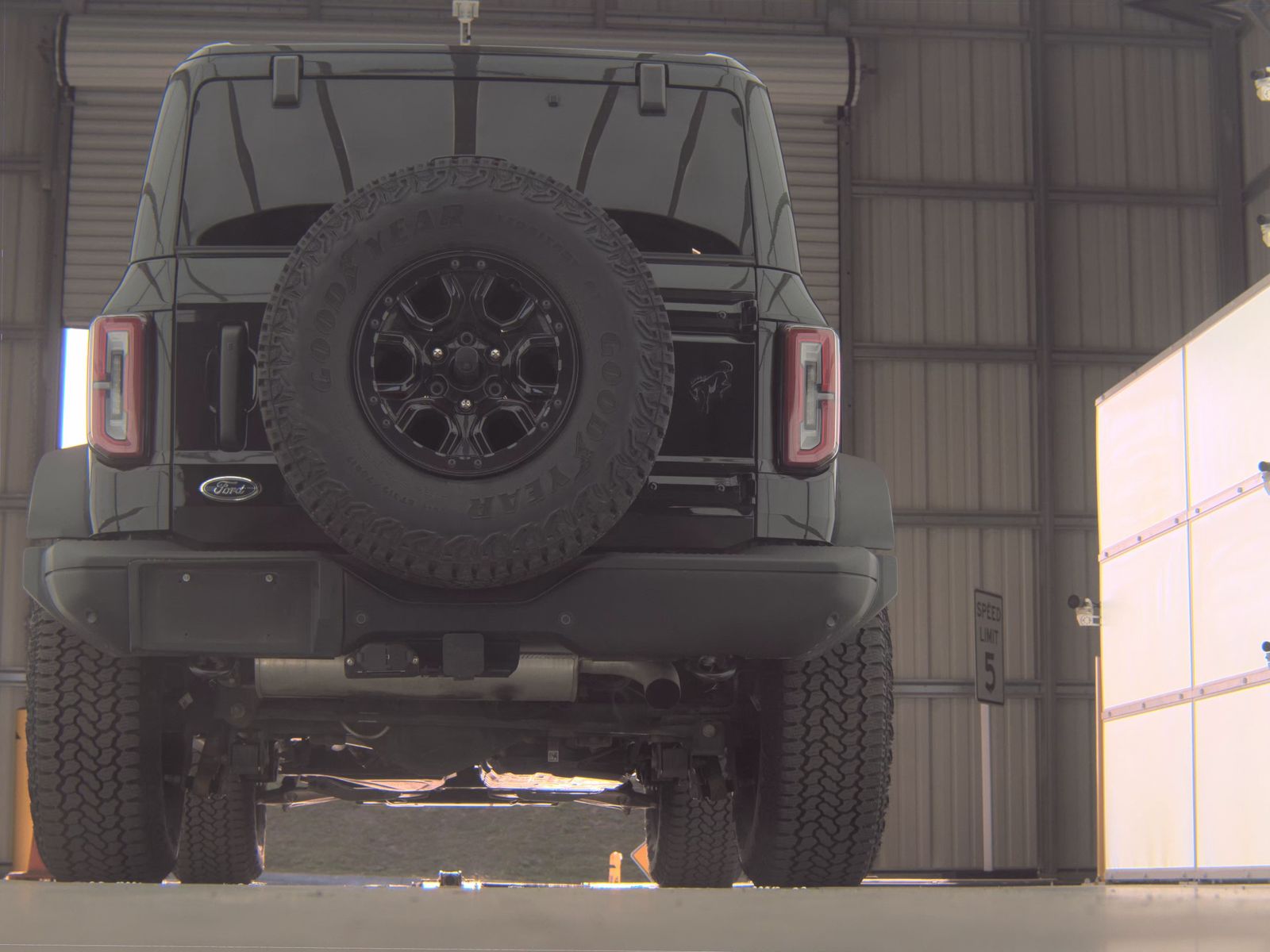 FORD BRONCO - 8