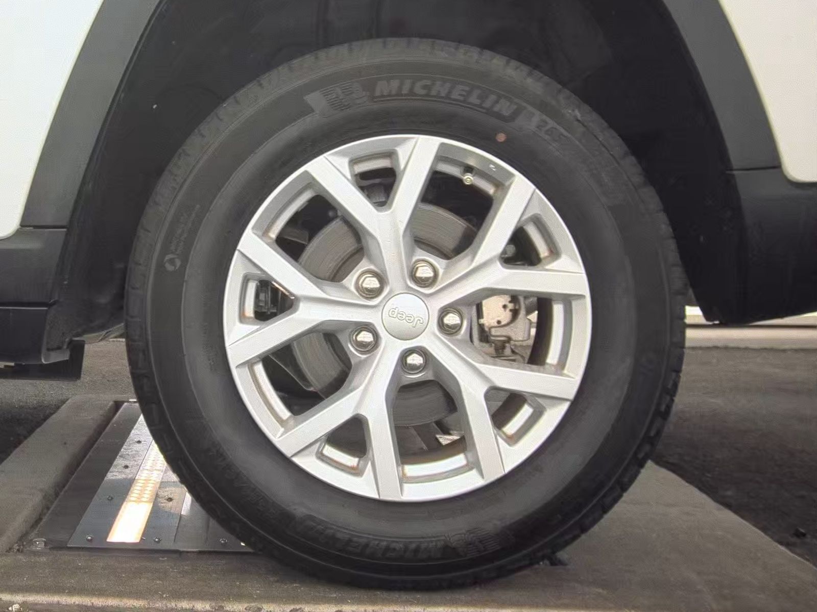 2023 Jeep Grand Cherokee Limited RWD