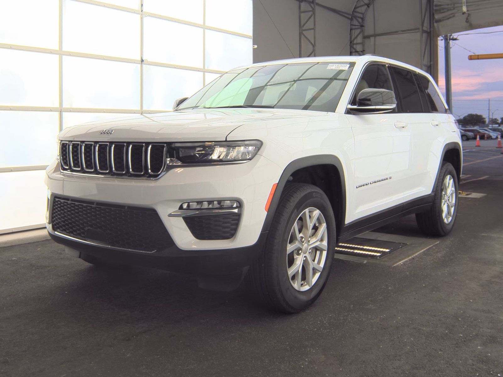2023 Jeep Grand Cherokee Limited RWD
