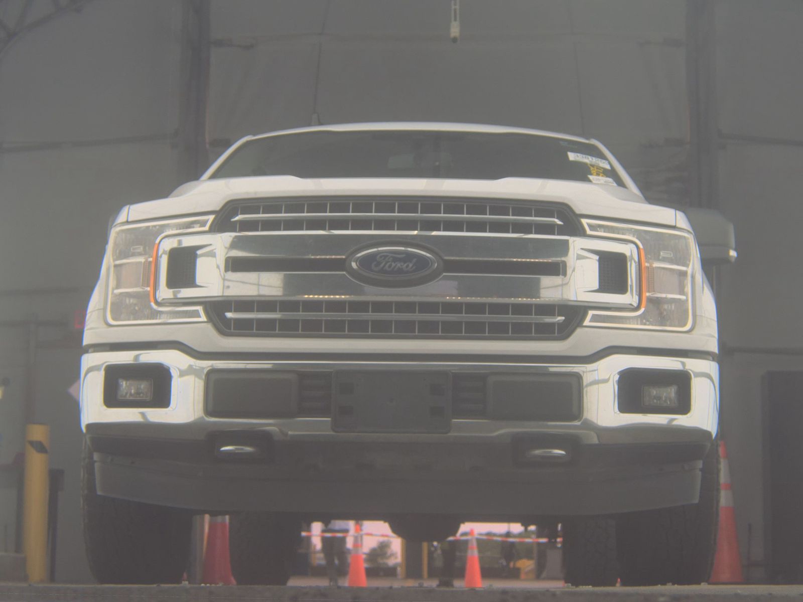 FORD UNKNOWN - 4