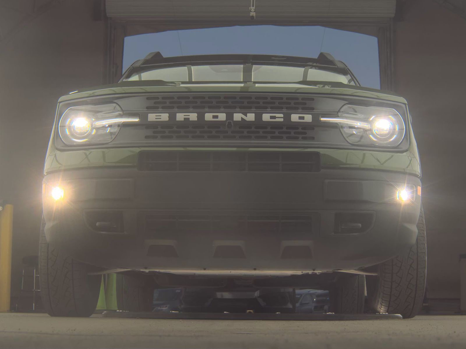 FORD BRONCO - 4