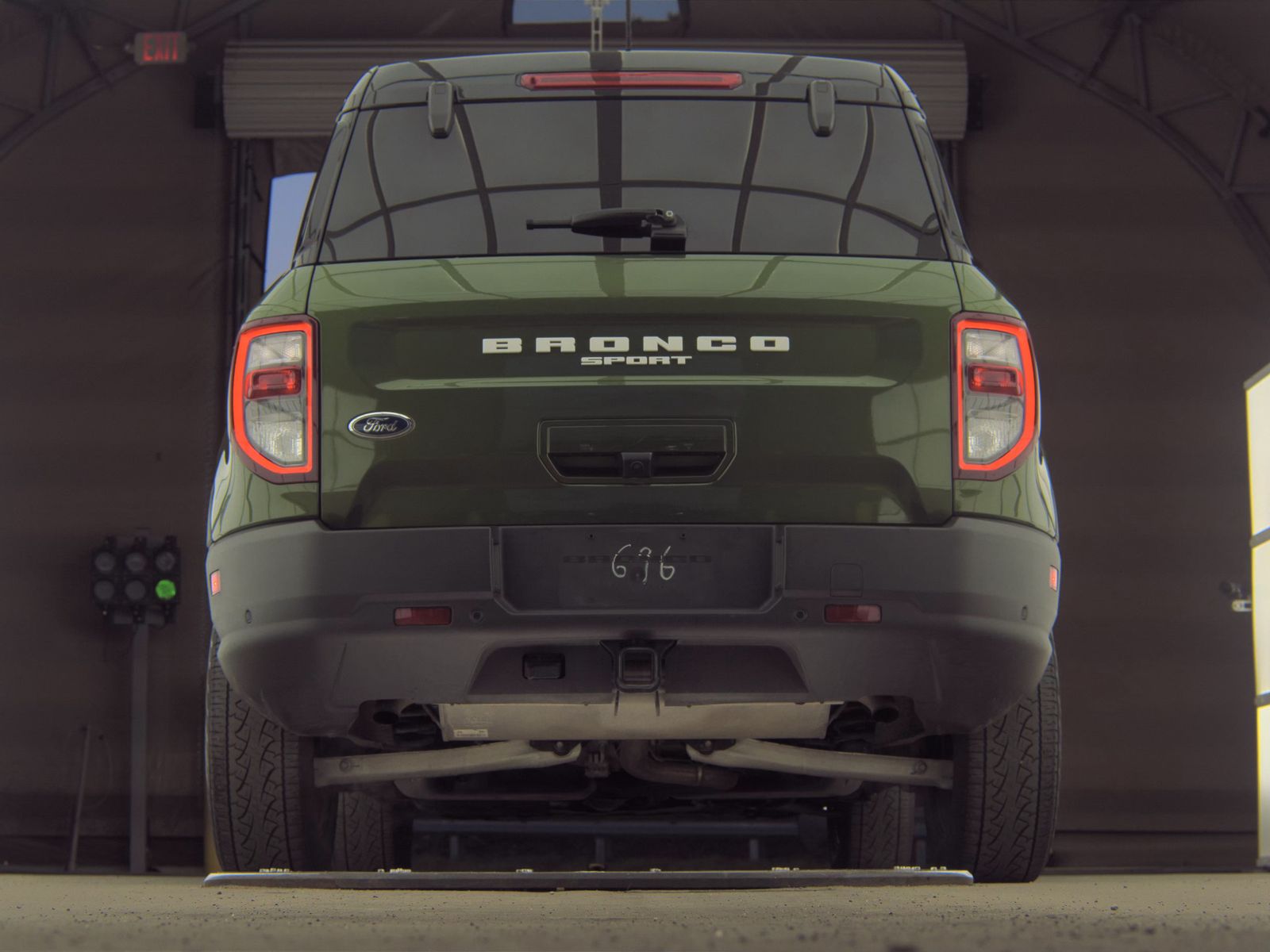 FORD BRONCO - 8