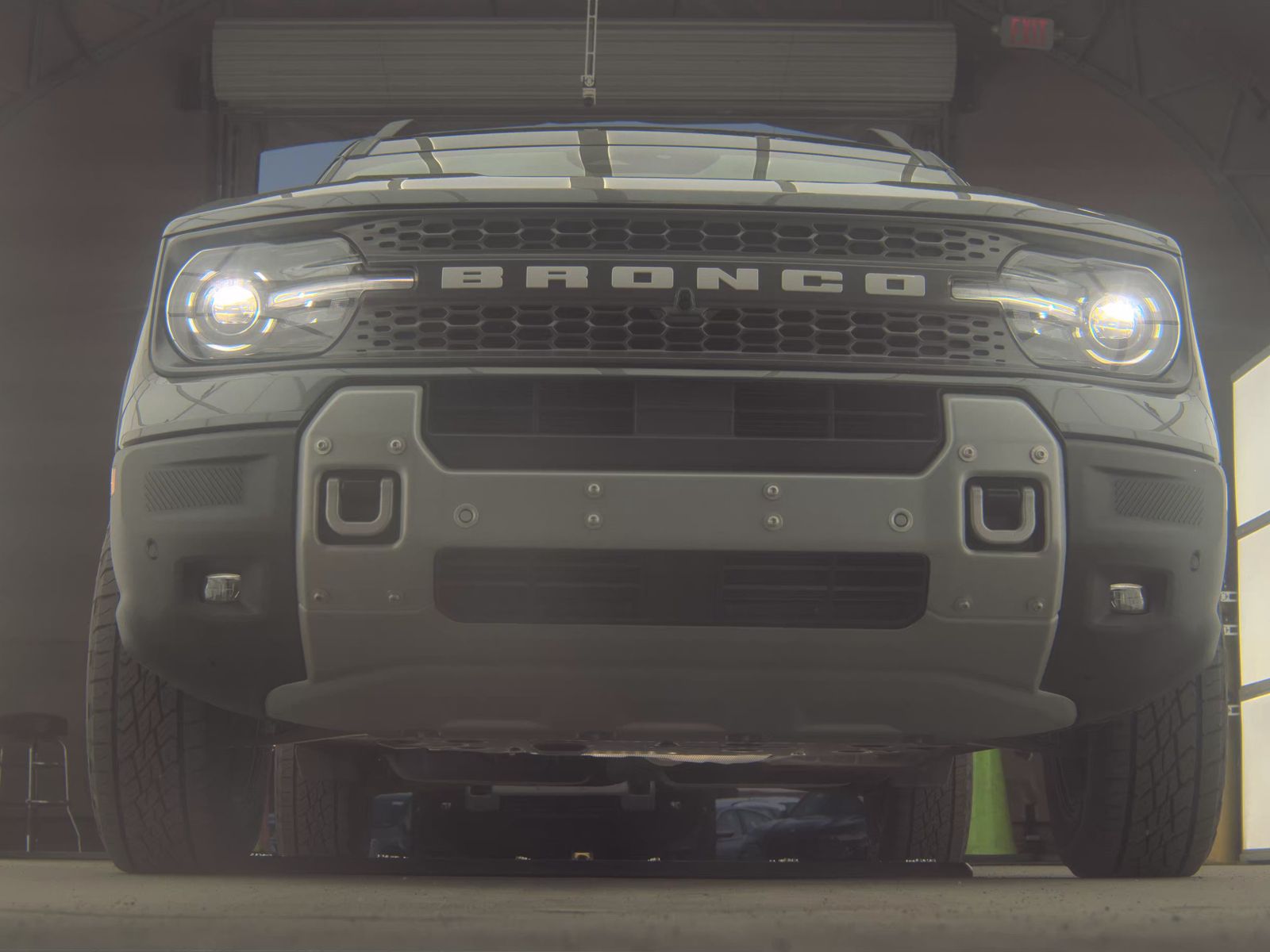 FORD BRONCO - 4