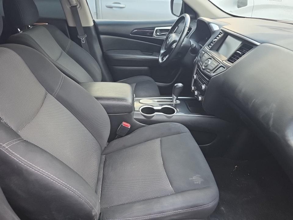 2019 Nissan Pathfinder SV FWD