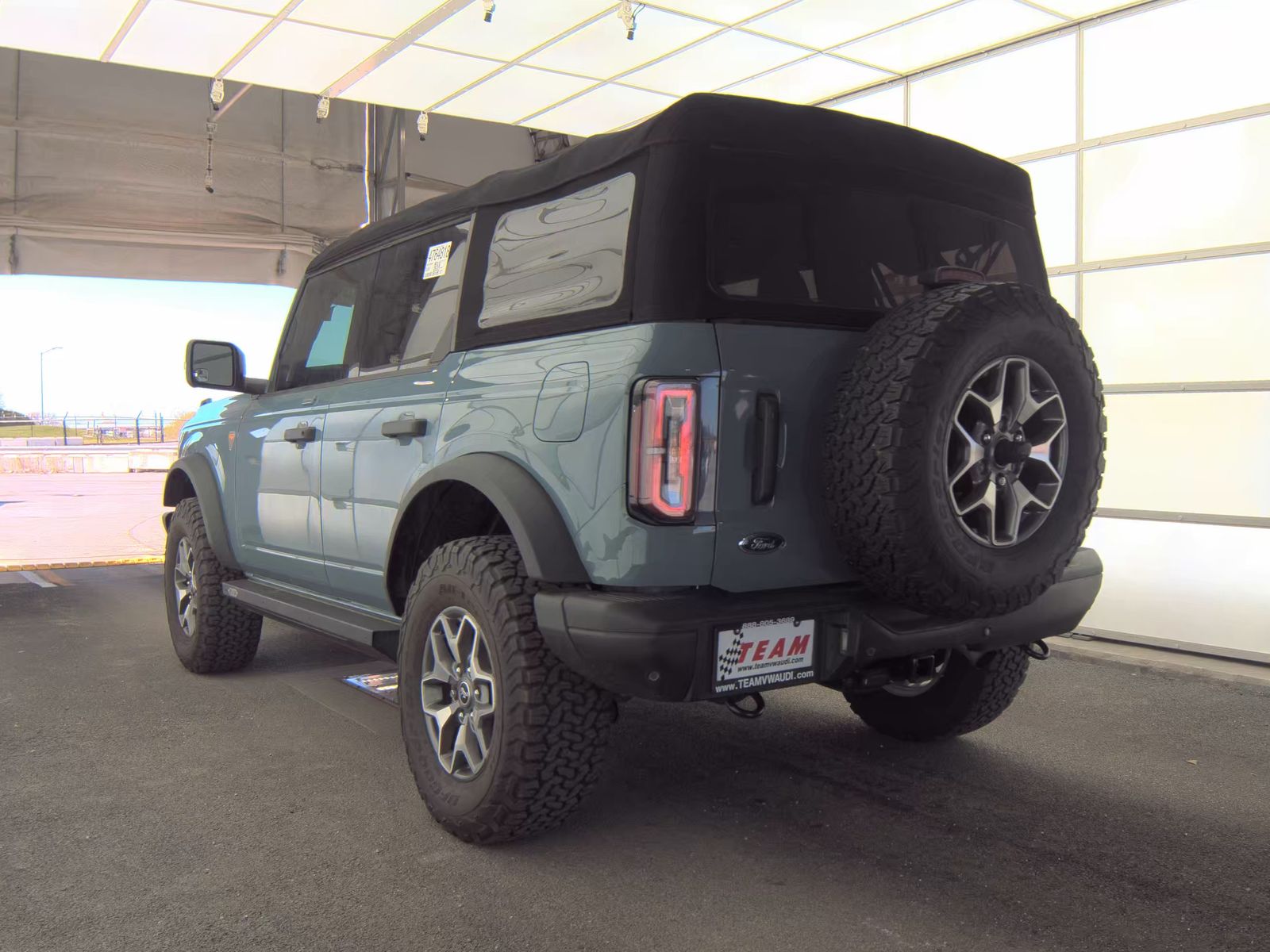 FORD BRONCO - 7