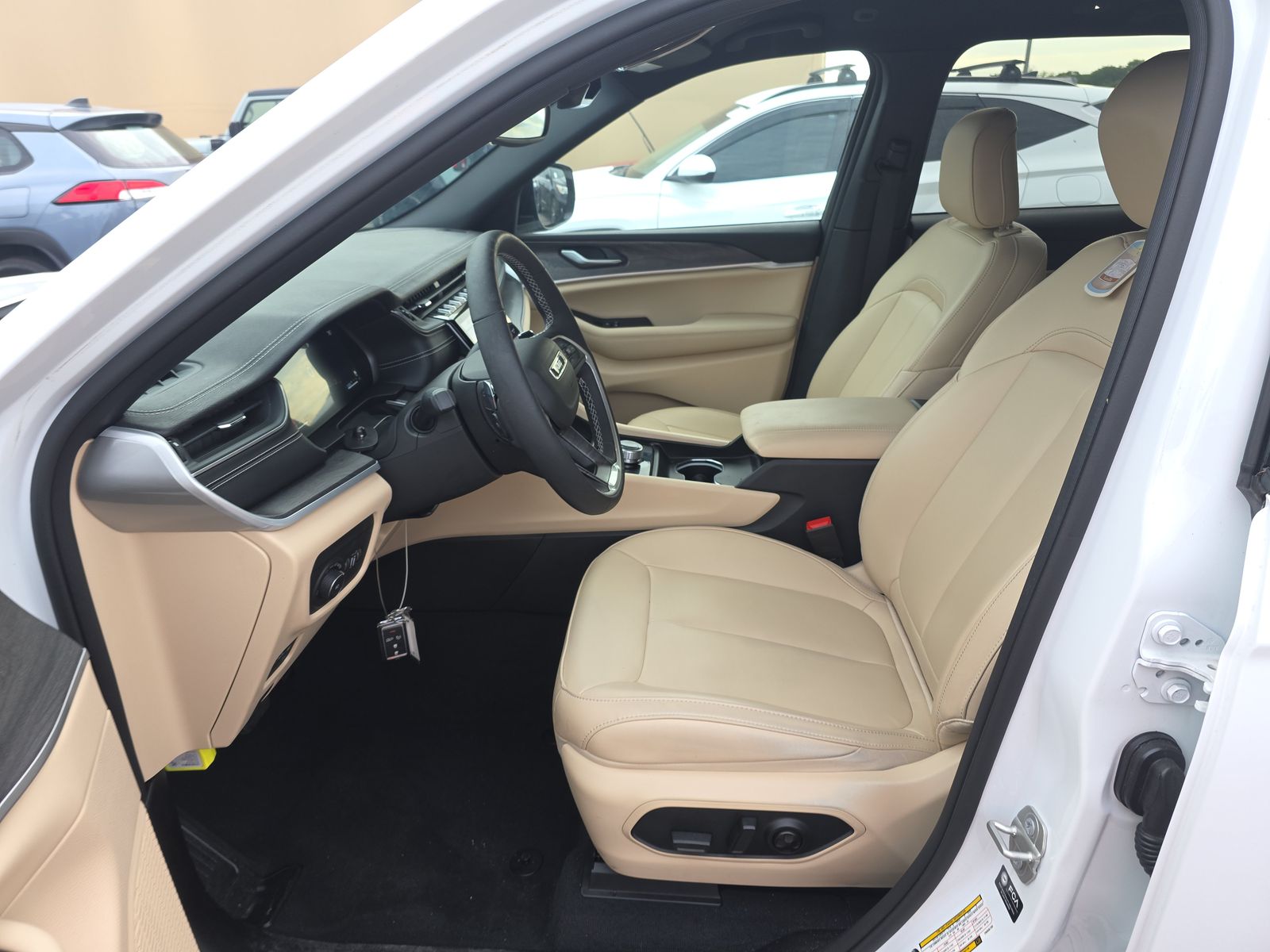 2023 Jeep Grand Cherokee Limited RWD