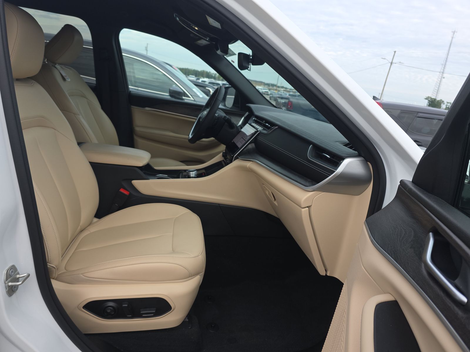 2023 Jeep Grand Cherokee Limited RWD