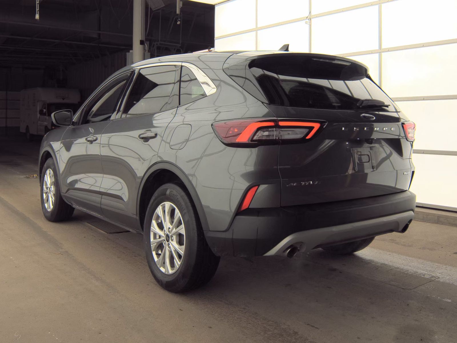 FORD ESCAPE - 9