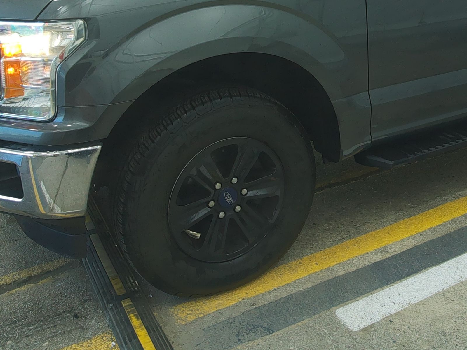 FORD F-150 - 8
