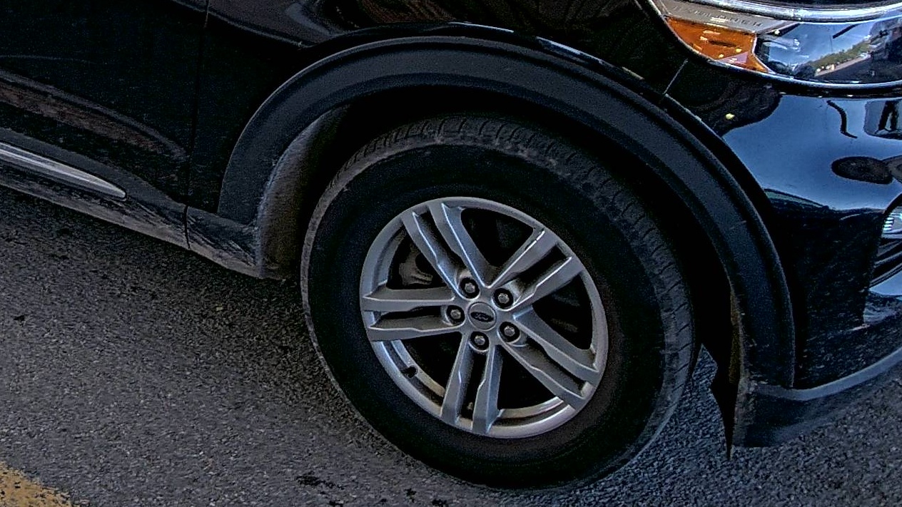 FORD EXPLORER - 9