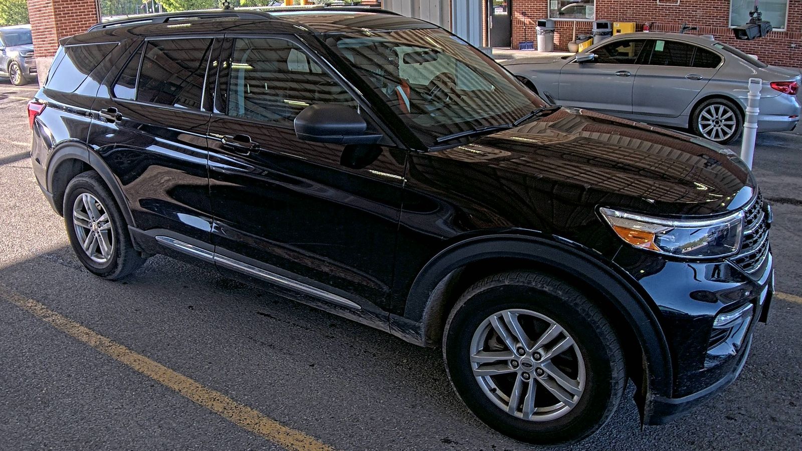 FORD EXPLORER - 4