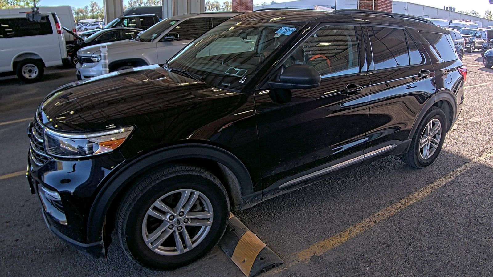 FORD EXPLORER - 1