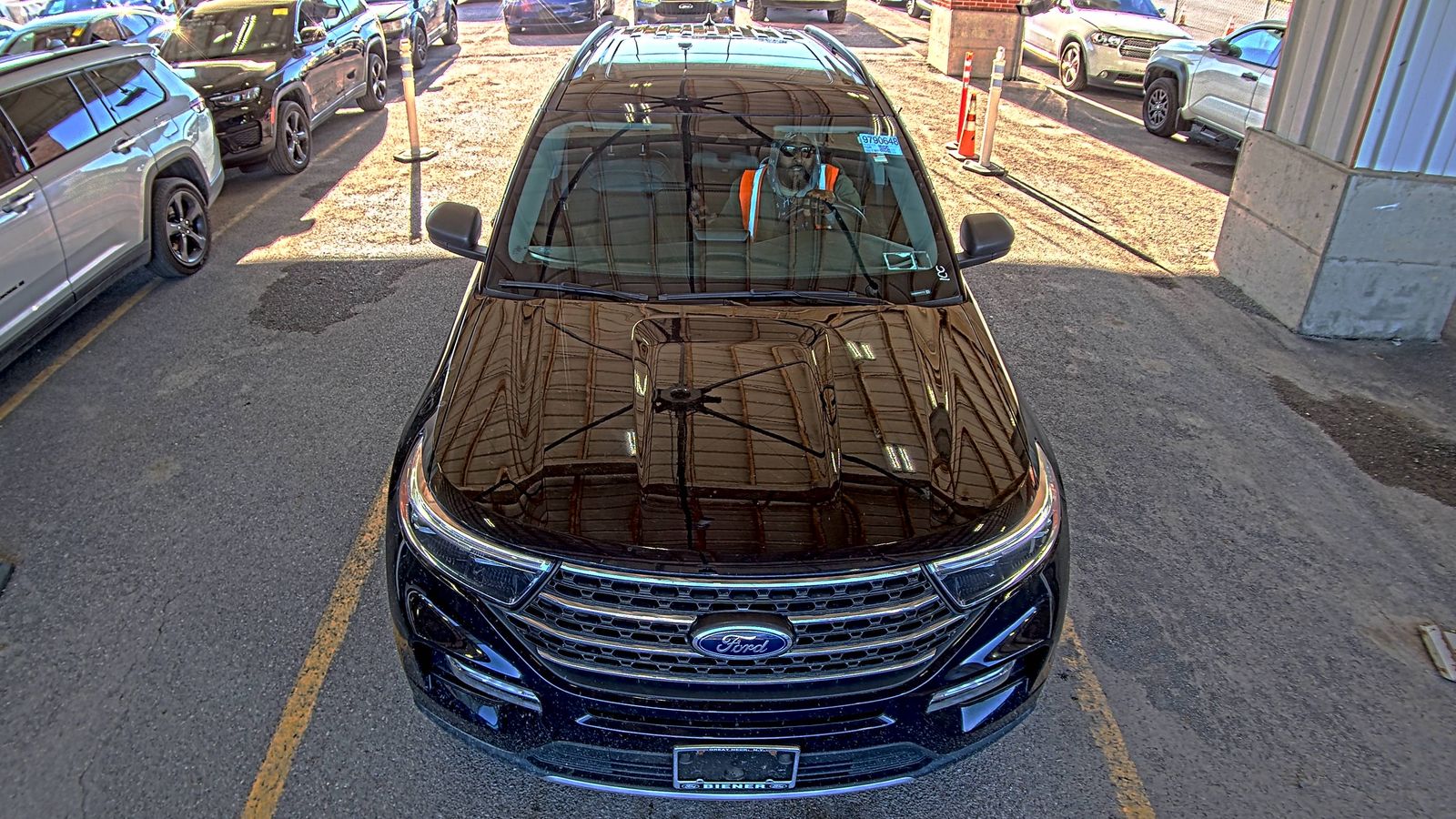 FORD EXPLORER - 3