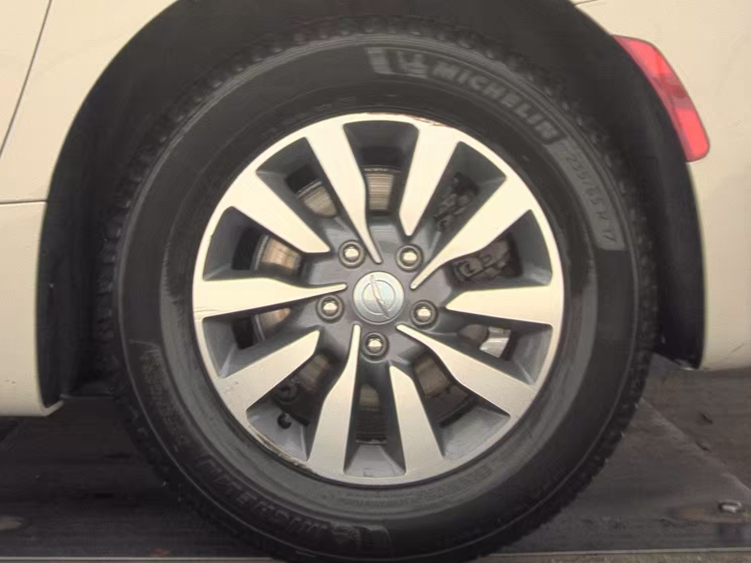 2020 Chrysler Pacifica Hybrid Limited FWD