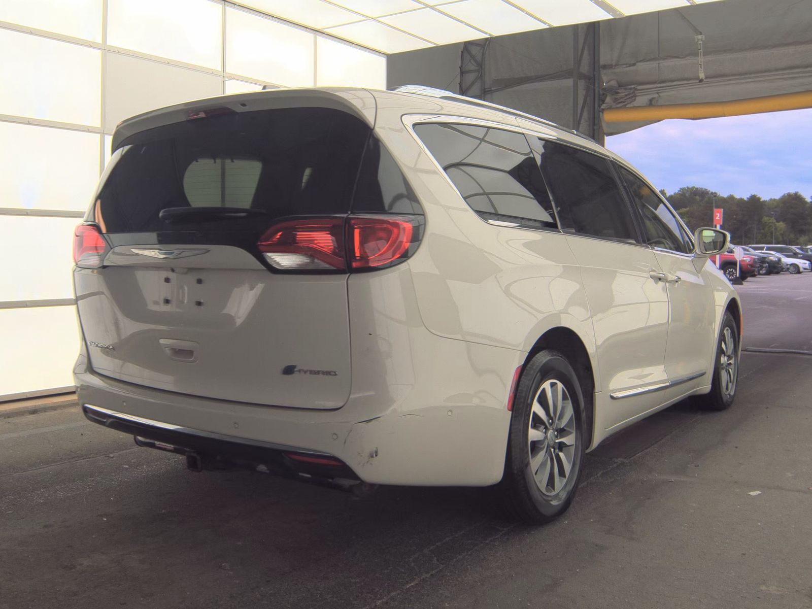 2020 Chrysler Pacifica Hybrid Limited FWD