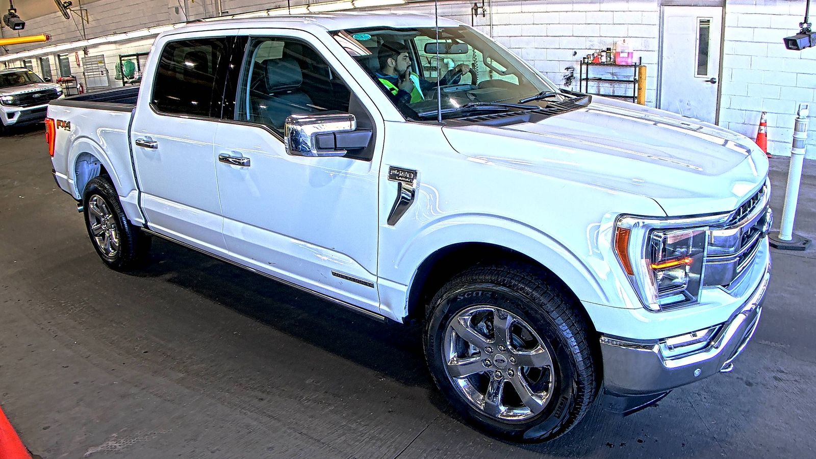FORD F-150 - 4