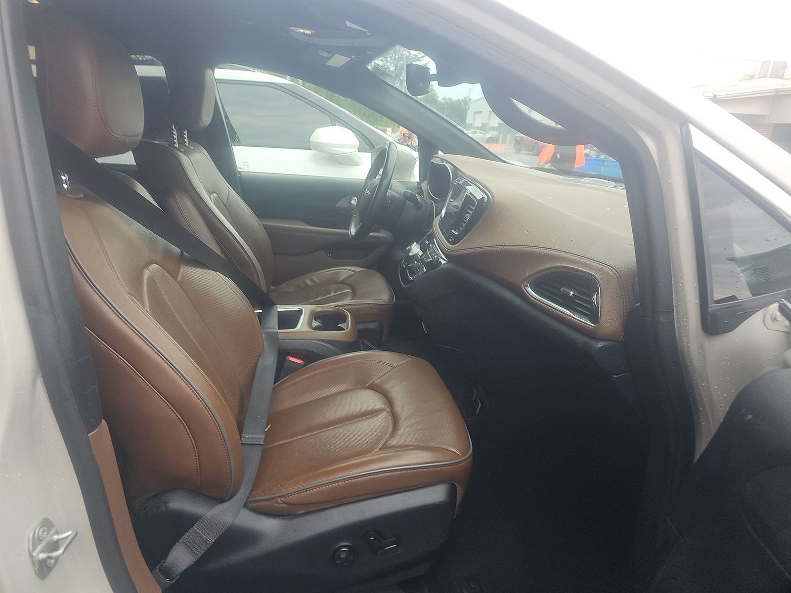 2020 Chrysler Pacifica Hybrid Limited FWD