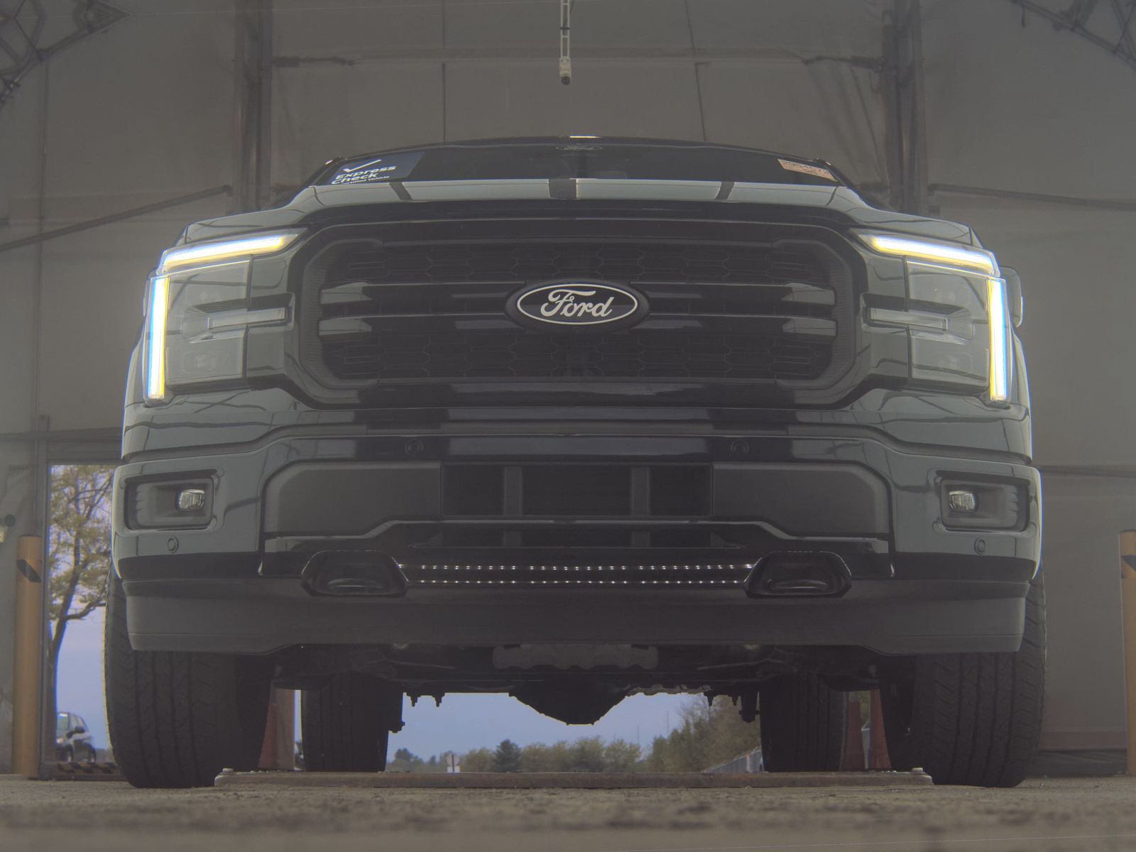 FORD F-150 - 4