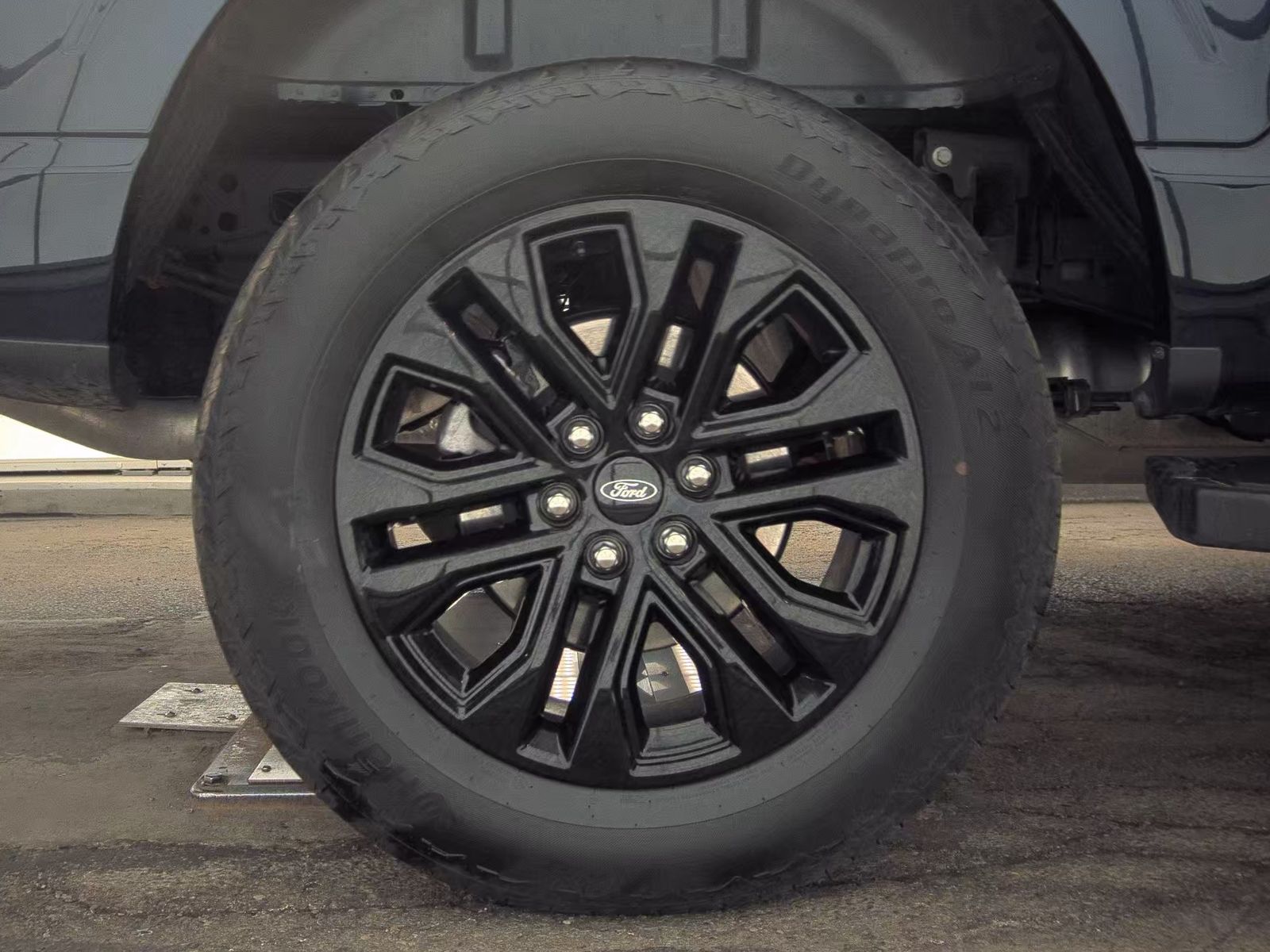 2025 Ford F-150 Hybrid Lariat AWD