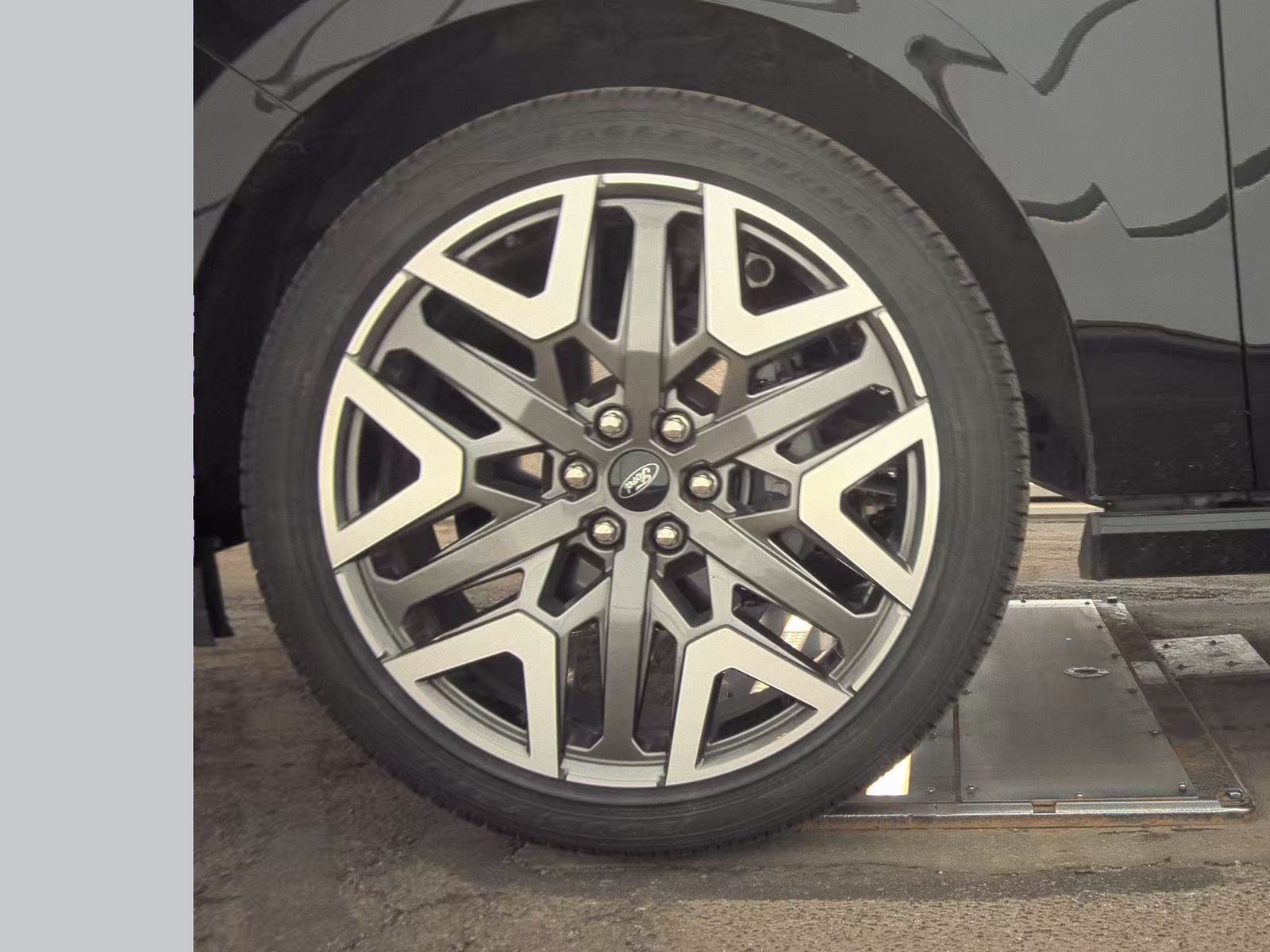 FORD EXPEDITION - 10