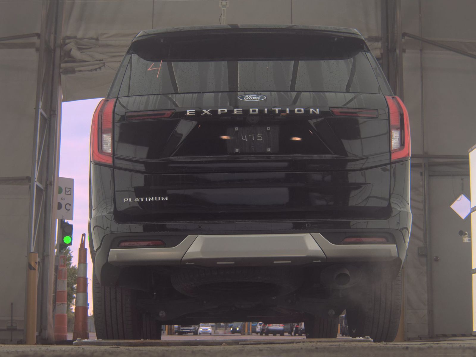 FORD EXPEDITION - 8