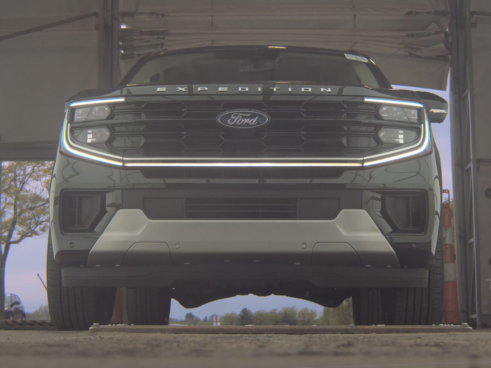 FORD EXPEDITION - 4
