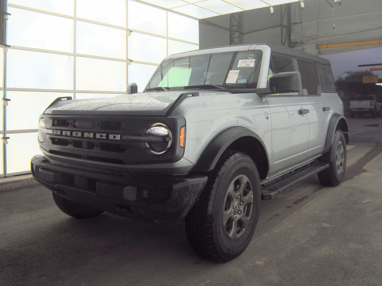 FORD BRONCO - 1