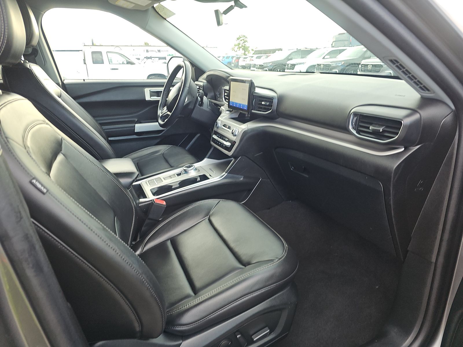 FORD EXPLORER - 9