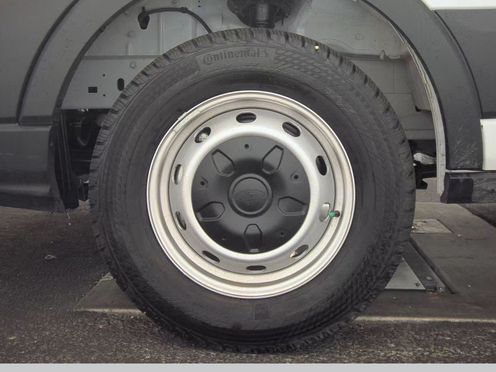 FORD TRANSIT 250 - 10