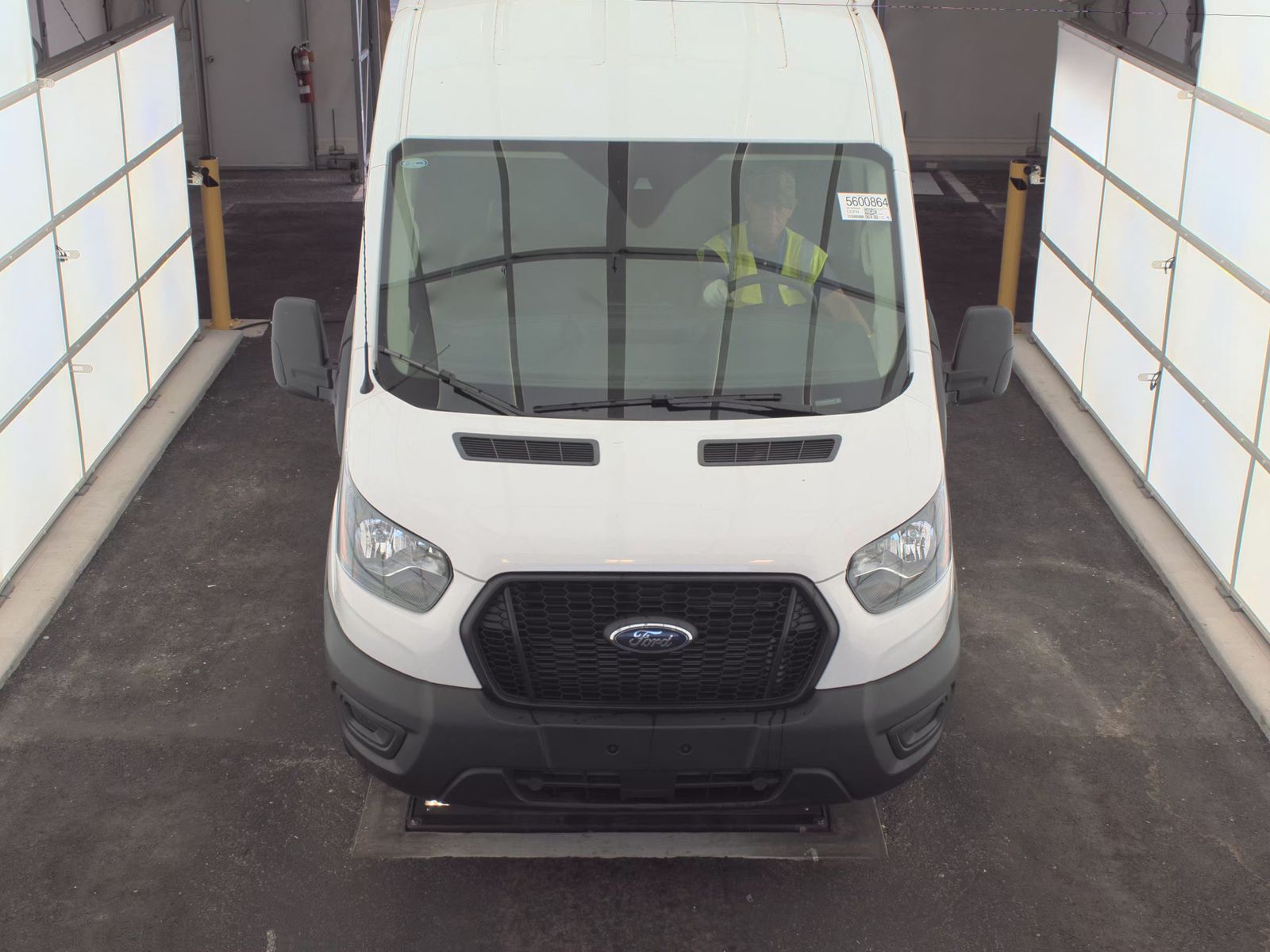 FORD TRANSIT 250 - 3
