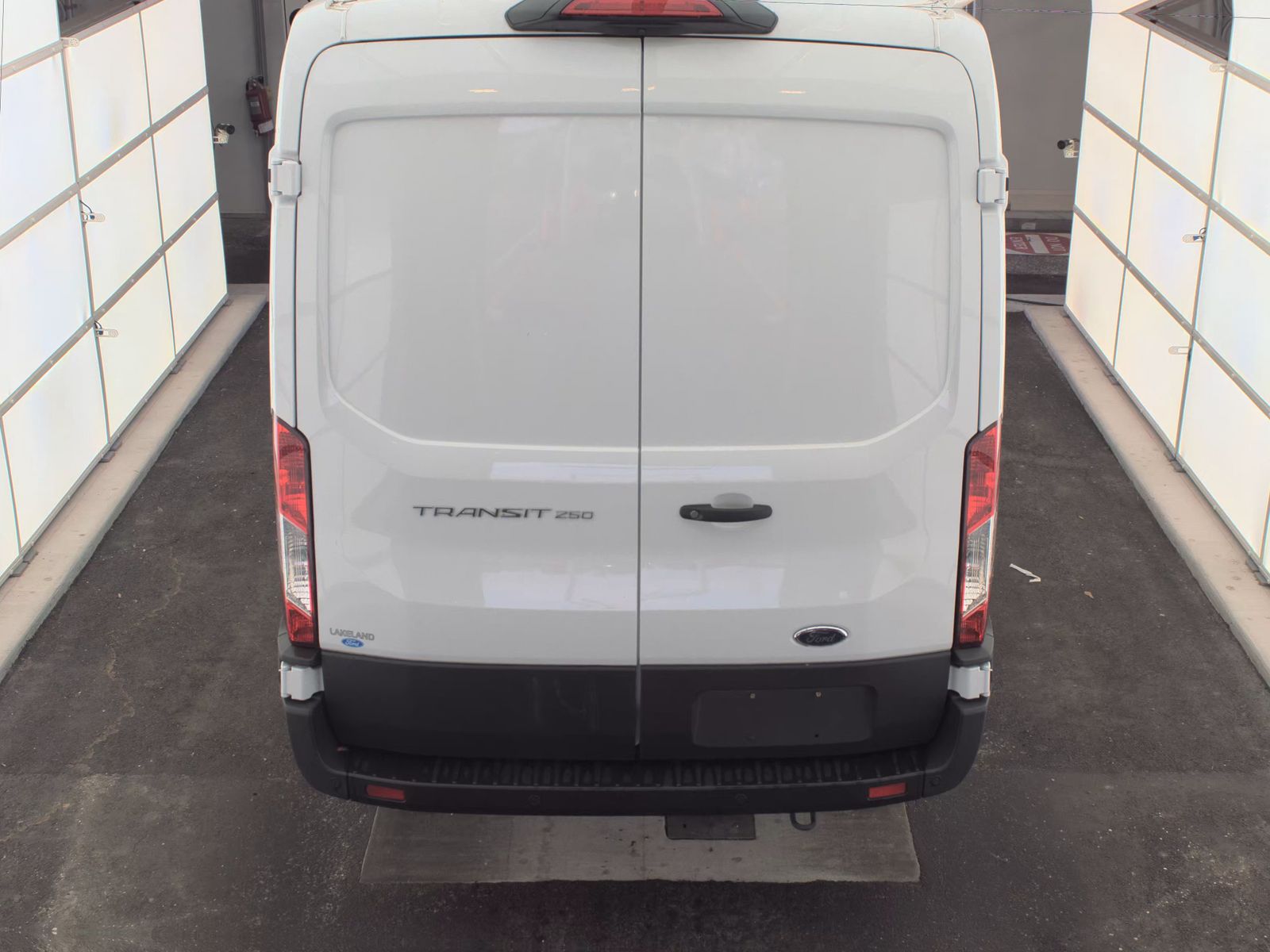FORD TRANSIT 250 - 7