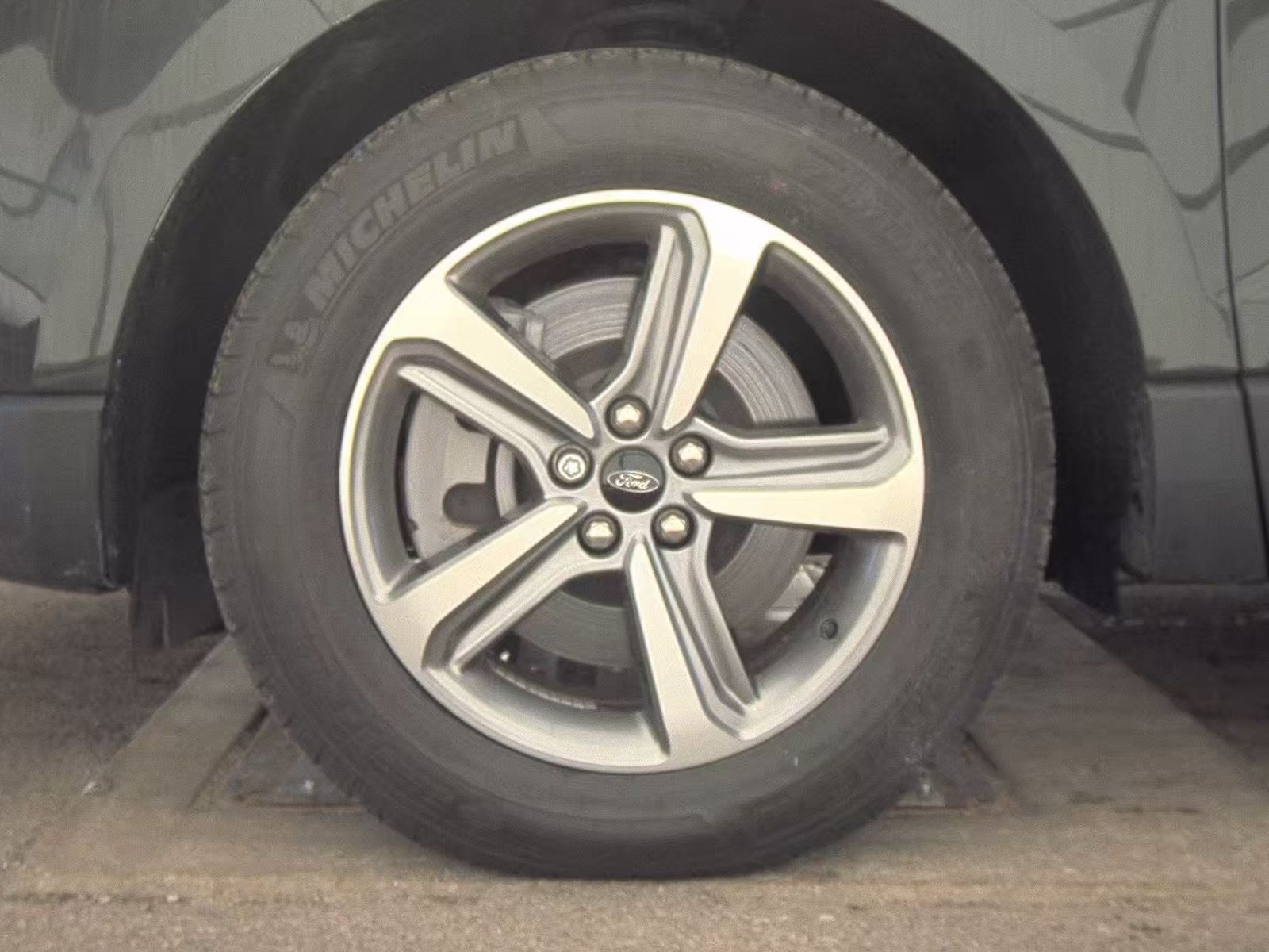 FORD EDGE - 10