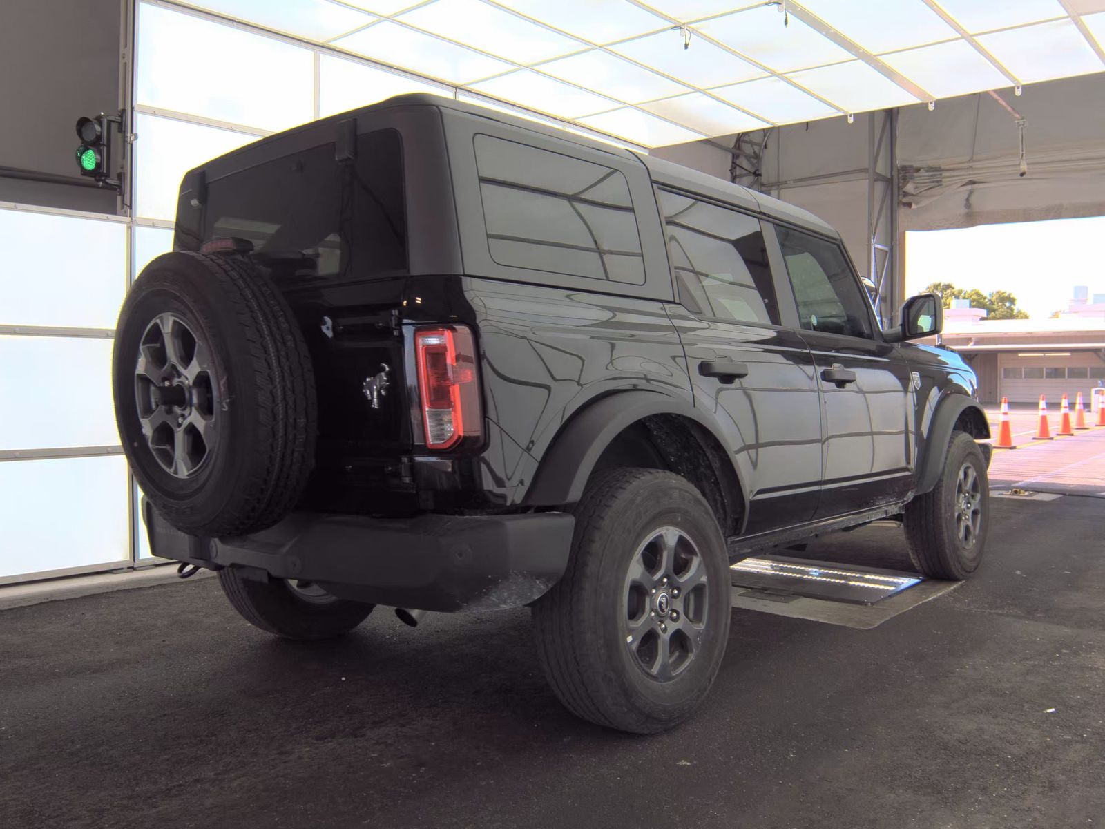 FORD BRONCO - 6