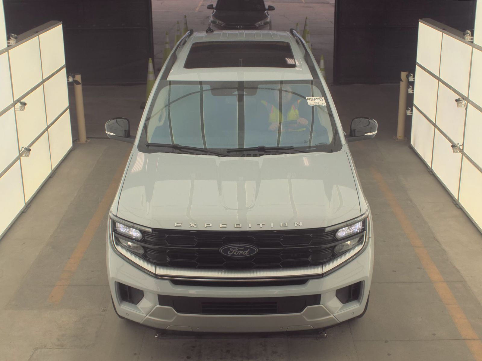 FORD EXPEDITION - 3