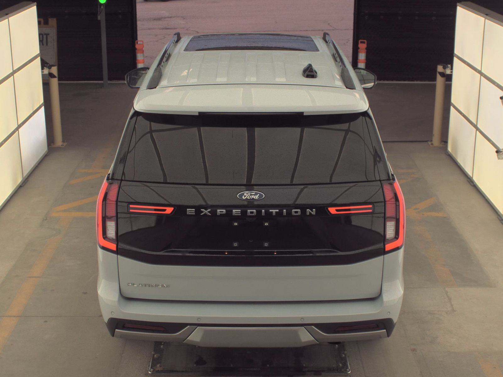 FORD EXPEDITION - 7