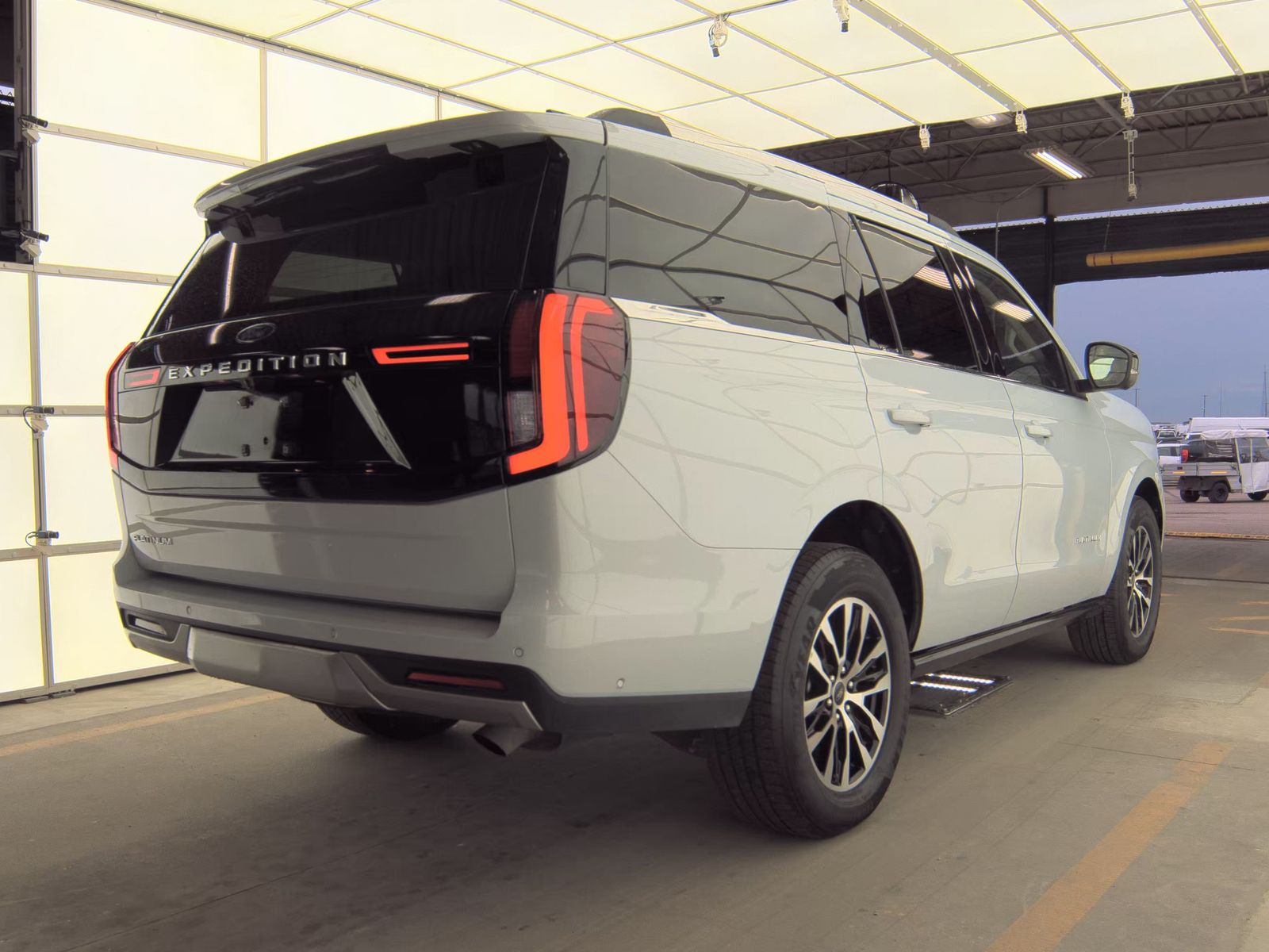 FORD EXPEDITION - 6