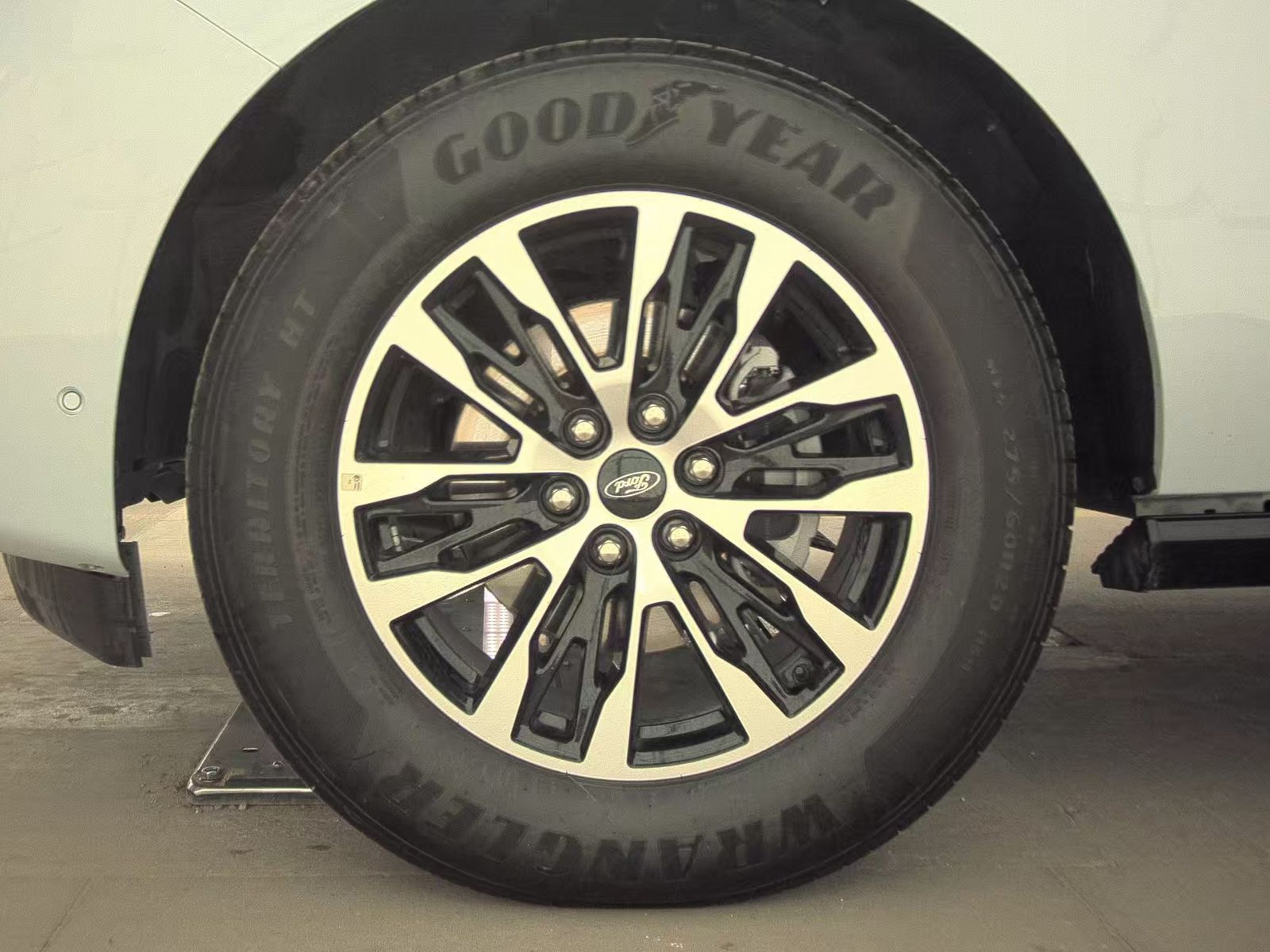 FORD EXPEDITION - 10