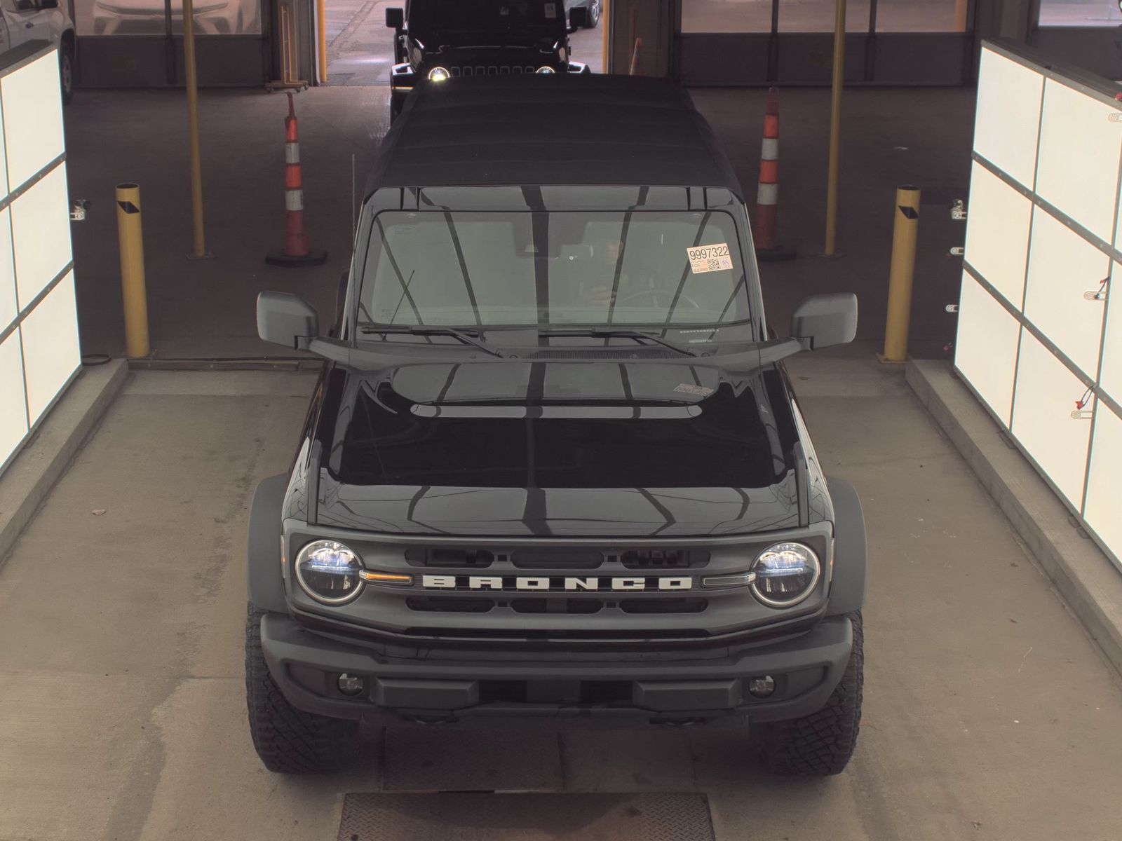 FORD BRONCO - 3