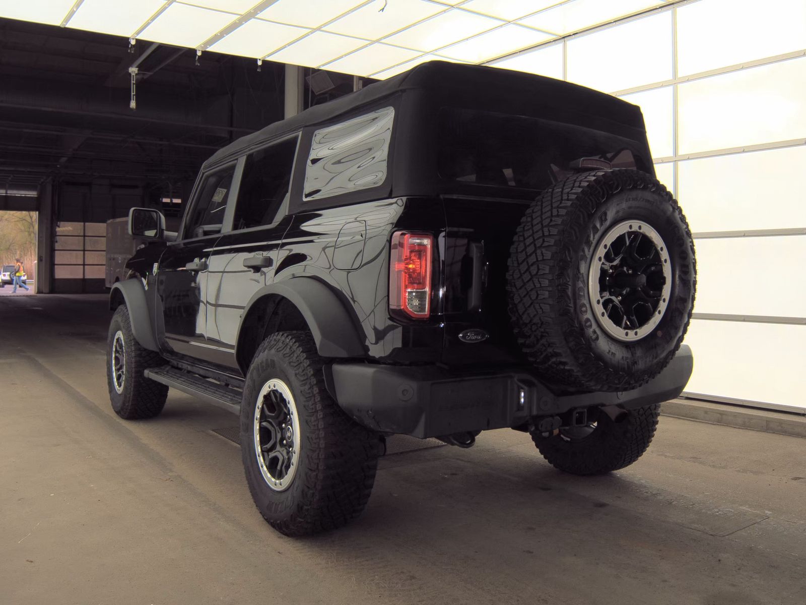 FORD BRONCO - 9