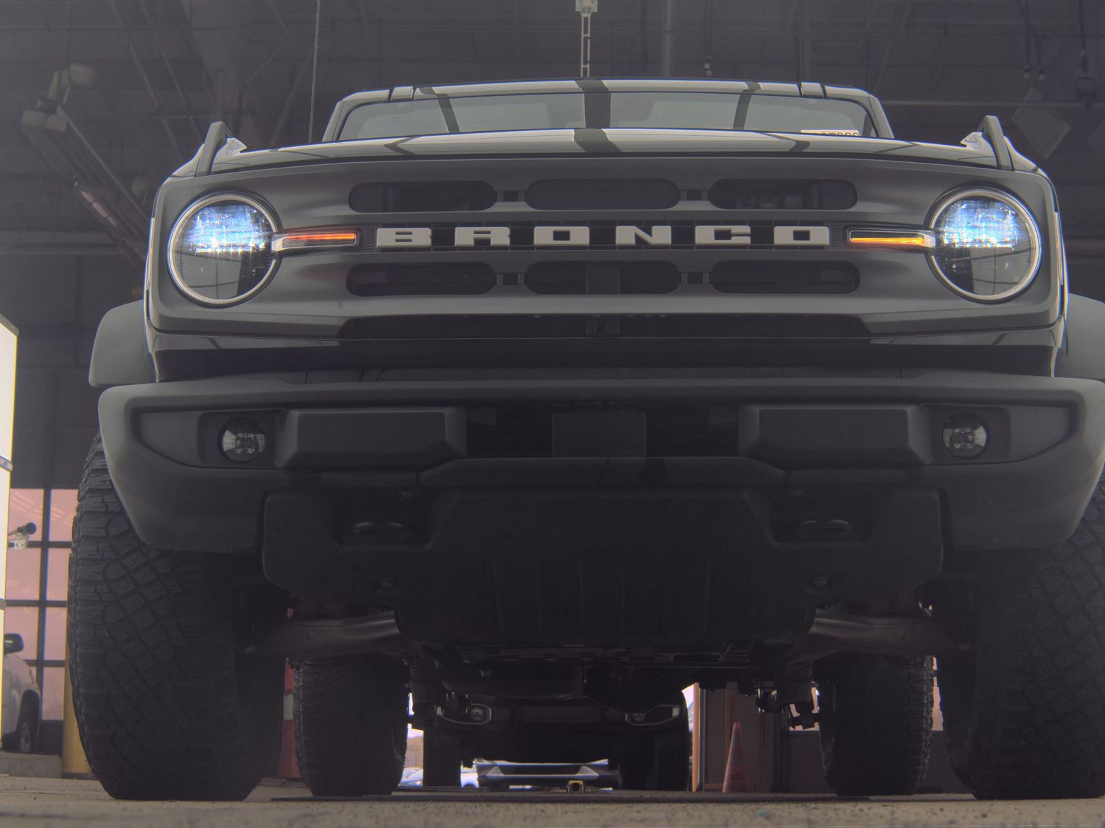 FORD BRONCO - 4