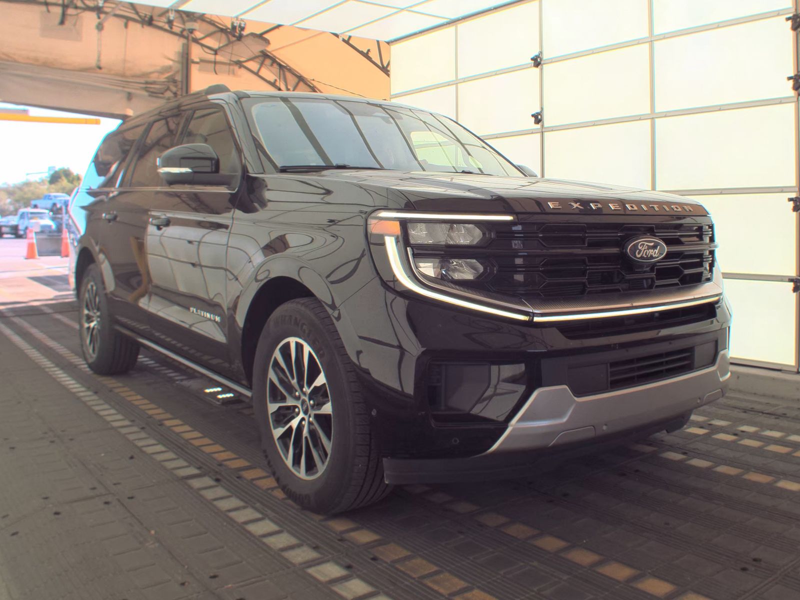 FORD EXPEDITION MAX - 5