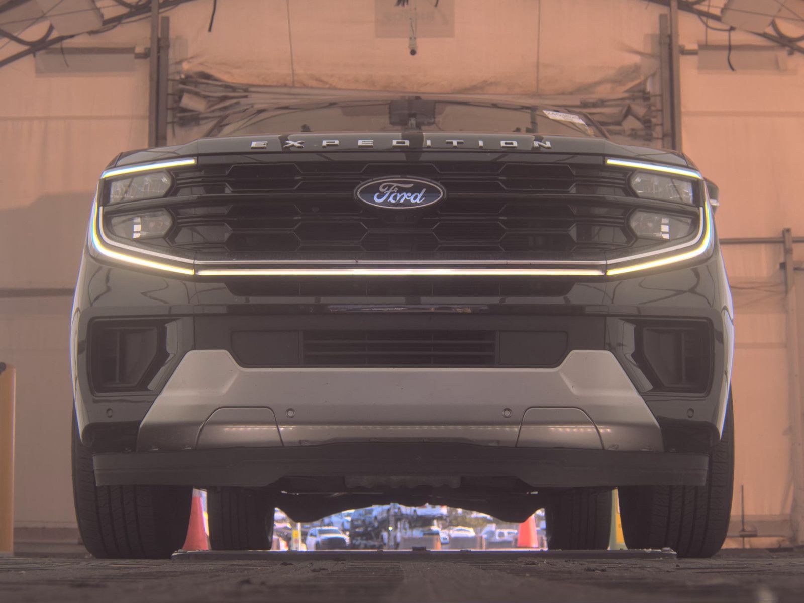FORD EXPEDITION MAX - 4