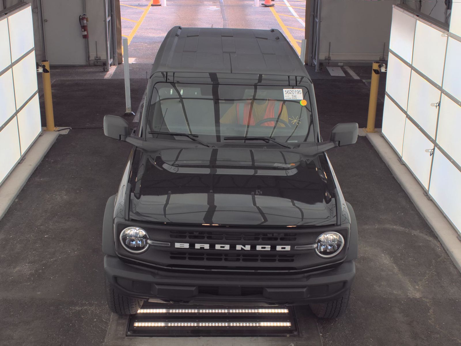 FORD BRONCO - 3
