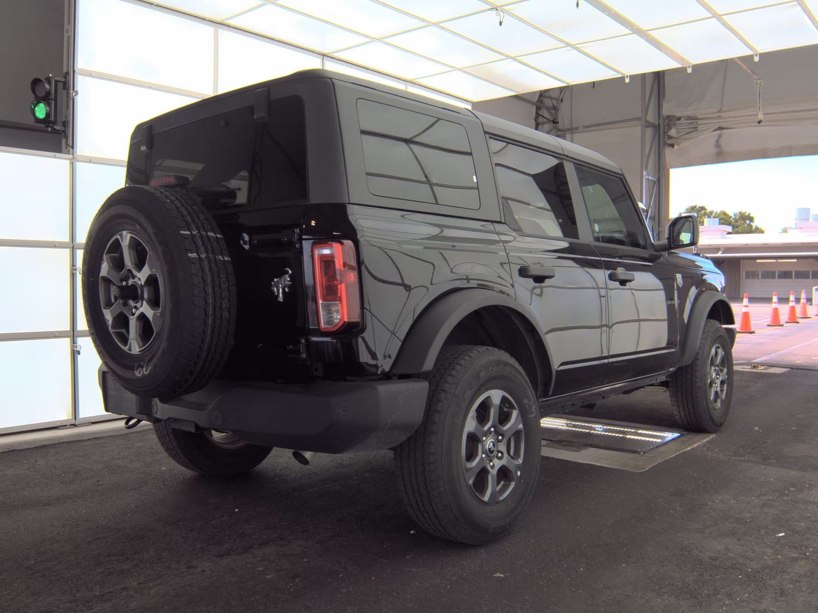 FORD BRONCO - 6