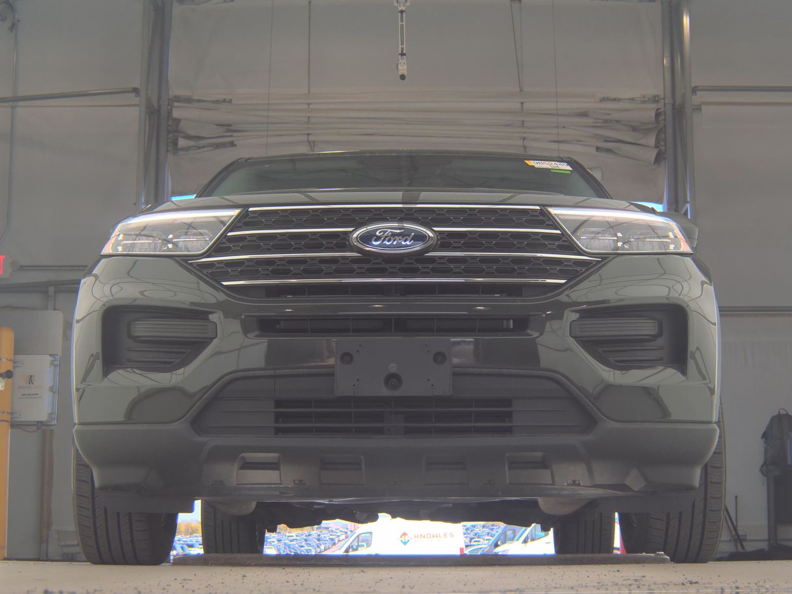 FORD EXPLORER - 4