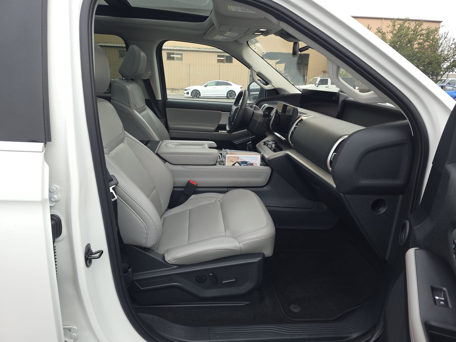 FORD EXPEDITION - 9